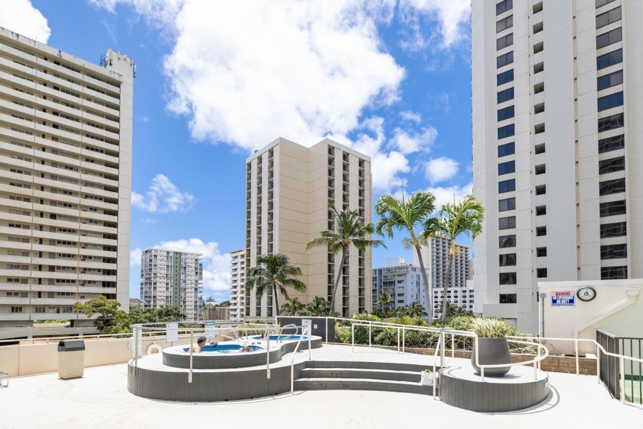 Beautiful Ocean And Diamond Head Views With Parking Lägenhet Honolulu Exteriör bild